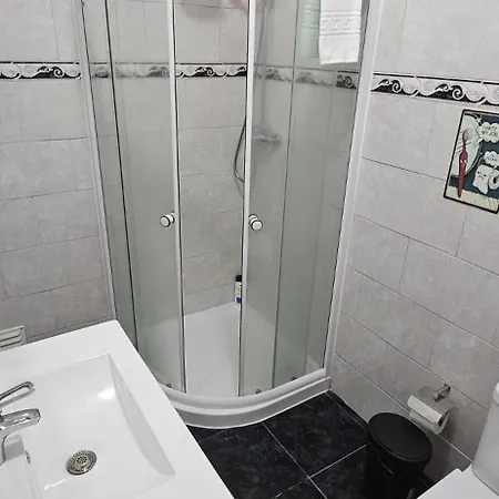 Hostel 9 Ilhas